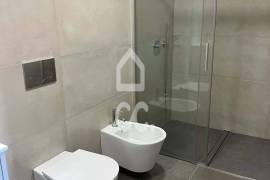 New 3 bedroom apartment on Avenida da Boavista with balcony New 3 bedroom apartment on Avenida da Boavista with balcony