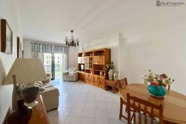 Excellent opportunity in the heart of Quarteira!