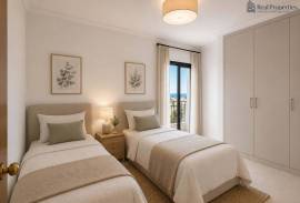 Excellent opportunity in the heart of Quarteira!