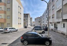 2 Bedroom Apartment | Central | Downtown Bathtub