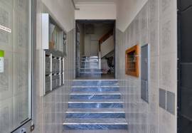2 Bedroom Apartment | Central | Downtown Bathtub