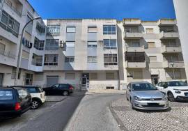2 Bedroom Apartment | Central | Downtown Bathtub