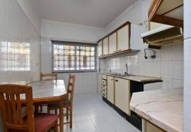 2 Bedroom Apartment | Central | Downtown Bathtub