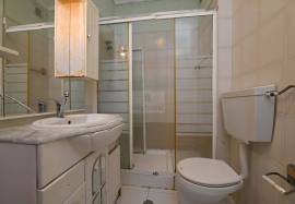 2 Bedroom Apartment | Central | Downtown Bathtub