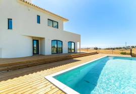 Vila Real de Santo António – 5-bedroom villa with infinity pool and sea views