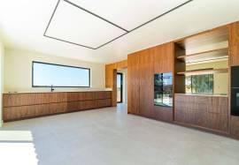 Vila Real de Santo António – 5-bedroom villa with infinity pool and sea views