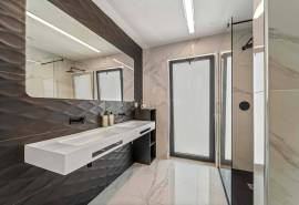 Pêra – modern 4-bedroom villa with sea views and pool