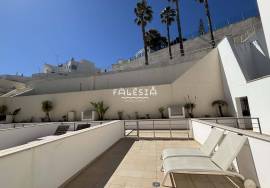 STUNNING DUPLEX WITH A 30 m² TERRACE AND STUNNING SEA VIEWS – 50 M FROM OLHOS DE ÁGUA BEACH – WITH GARAGE – VARANDAS DO MAR II