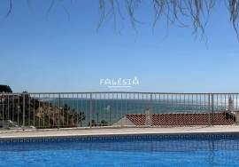 STUNNING DUPLEX WITH A 30 m² TERRACE AND STUNNING SEA VIEWS – 50 M FROM OLHOS DE ÁGUA BEACH – WITH GARAGE – VARANDAS DO MAR II
