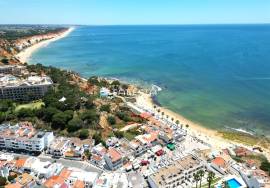 STUNNING DUPLEX WITH A 30 m² TERRACE AND STUNNING SEA VIEWS – 50 M FROM OLHOS DE ÁGUA BEACH – WITH GARAGE – VARANDAS DO MAR II