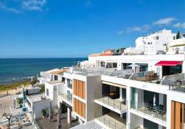 STUNNING DUPLEX WITH A 30 m² TERRACE AND STUNNING SEA VIEWS – 50 M FROM OLHOS DE ÁGUA BEACH – WITH GARAGE – VARANDAS DO MAR II