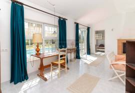 3+1 Bedroom Villa with Pool and Garden 3+1 Bedroom Villa with Pool and Garden