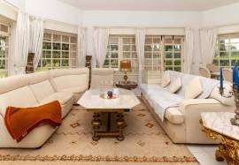 3+1 Bedroom Villa with Pool and Garden 3+1 Bedroom Villa with Pool and Garden