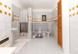3+1 Bedroom Villa with Pool and Garden 3+1 Bedroom Villa with Pool and Garden