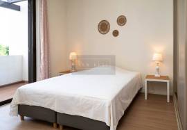 2 Bedroom Apartment in Alvor with Pool and Private Garage 2 Bedroom Apartment in Alvor with Pool and Private Garage