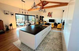 Superb Contemporary-Style Villa With 174 M2 Of Living Space On A 803 M2 Plot With Swimming Pool And Open Views