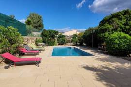 A Charming, Characterful Village House, Fully Renovated, Offering 250 M2 Of Living Space And A Lovely Garden With A Swimming Pool. A Charming, Characterful Village House, Fully Renovated, Offering 250 M2 Of Living Space And A Lovely Garden With A Swimming Pool.