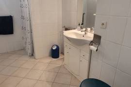 A Superb Townhouse With 250 M2 Of Living Space, Garage, Garden And Pool.