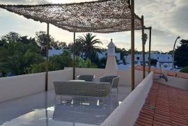 listing listing