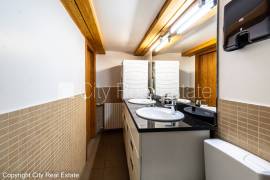 Studio for rent in Riga, 68.00m2