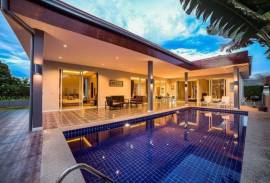 Modern 3 Bedroom Luxury Pool Villa