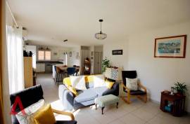 3 room, 77m2 House for sale in Nissan lez enserune - 255 000 € *