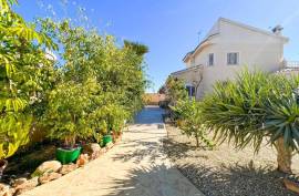 listing listing
