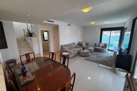 listing listing