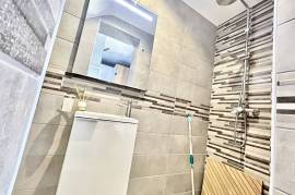 listing listing