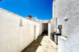 listing listing
