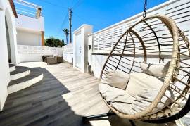 listing listing