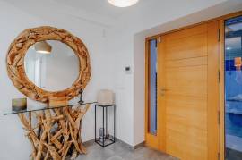 listing listing