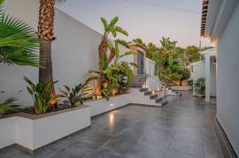 listing listing