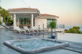 listing listing