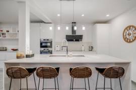 listing listing