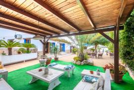 listing listing