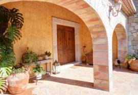 listing listing