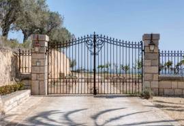 listing listing