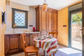 listing listing