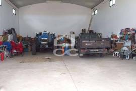 Farm located next to Beja