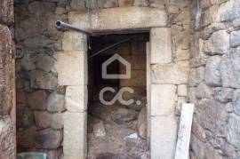 Detached house - House for restoration 3Km from the city center