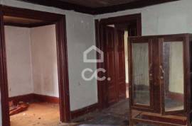 Detached house - House for restoration 3Km from the city center