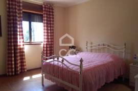 Detached villa with surrounding land on the outskirts of the city