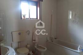 Detached villa with surrounding land on the outskirts of the city