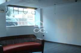 Commercial establishment for sale in the city center
