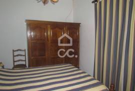 Farm with villa V3+1 located 12 km from the city center of Chaves