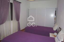 Farm with villa V3+1 located 12 km from the city center of Chaves