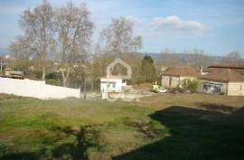 Land for housing - Land for construction with 1017m² on the outskirts of the city