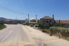 Allotment for villas - Land for construction with 1800m² on the outskirts of the city