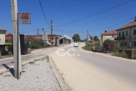 Building land with 2008m² on the outskirts of the city